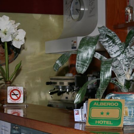 Hotel Maria Luisago Exterior photo