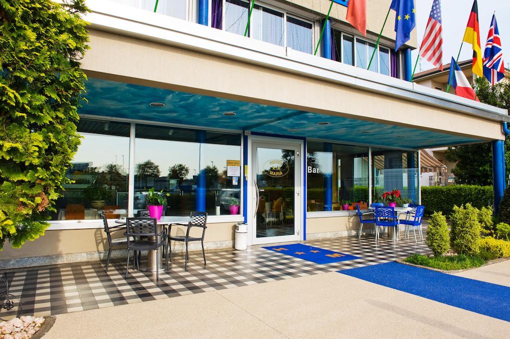 Hotel Maria Luisago Exterior photo